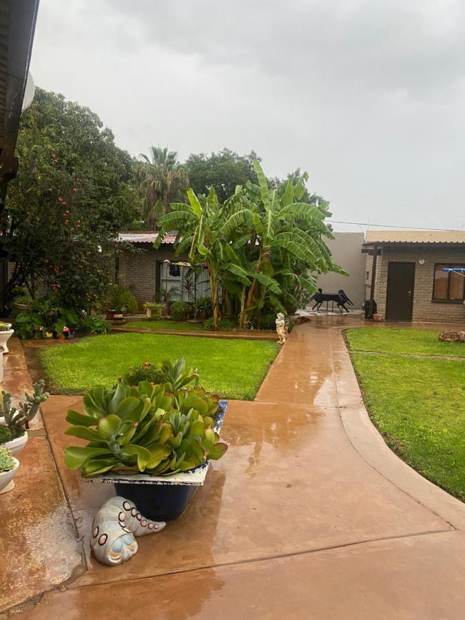 El-Kole Bed And Breakfast Tsumeb Exterior foto